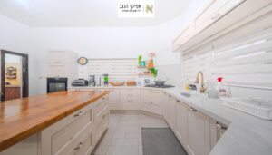 וילה למכירה במושב שיבולים (27)