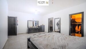 וילה למכירה במושב שיבולים (30)